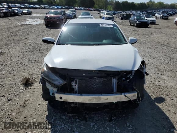 ✅ 2018 Hyundai Ioniq Blue • VIN: KMHC65LC2JU100864 • Lot: 52219505. Wystawiony na Copart z przebiegiem 72 044 mil. Bezpłatny archiwum sprzedaży aukcyjnych z USA i szczegółowy raport historii pojazdu na DreamBid. Zdjęcie 5.