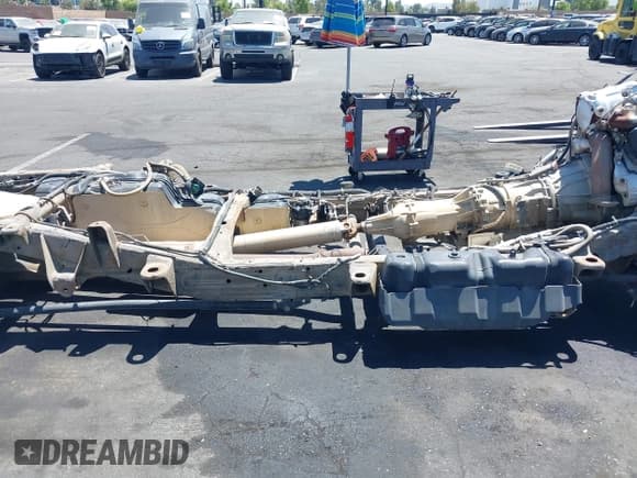 ✅ 2018 GMC Sierra 2500HD Denali • VIN: 1GT12UEY5JF165772 • Лот: 42884152. Опубликован ранее на IAAI с пробегом Не указан. Бесплатный доступ к архиву аукционных продаж из США и подробный отчёт об истории автомобиля на DreamBid. Изображение 13.