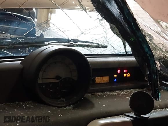 ✅ 2006 Scion xB • VIN: JTLKT324064057435 • Lot: 43541725. Wystawiony na IAAI z przebiegiem 207 738 mil. Bezpłatny archiwum sprzedaży aukcyjnych z USA i szczegółowy raport historii pojazdu na DreamBid. Zdjęcie 7.