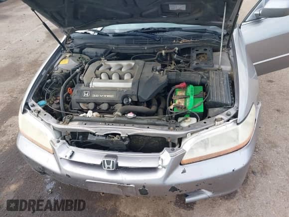 2000 Honda Accord EX с VIN 1HGCG1657YA079580, выставлен на аукционе IAAI как лот 42614740 с пробегом 211 481 миль миль и . История ставок и продаж доступна на DreamBid. Изображение 10.