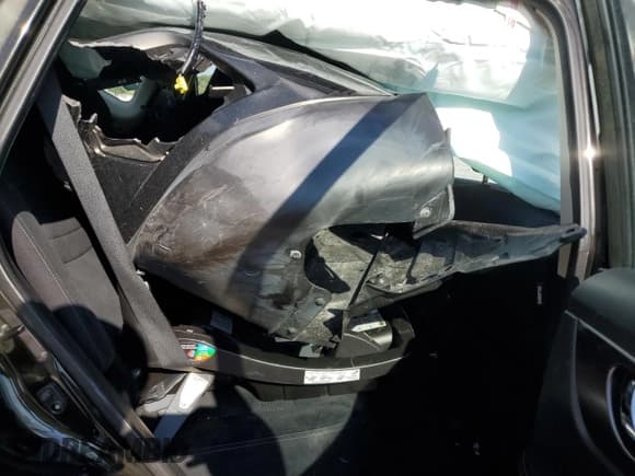 ✅ 2016 Nissan Rogue SV • VIN: 5N1AT2MV6GC801470 • Lot: 81043075. Listed on Copart with 218,946 mi. Free auction sales archive from the USA and detailed vehicle history report at DreamBid. Image 11.