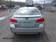 ✅ 2013 Subaru Legacy Limited • VIN: 4S3BMDP67D2005284 • Lot: 41947296. Wystawiony na IAAI z przebiegiem 183 398 mil. Bezpłatny archiwum sprzedaży aukcyjnych z USA i szczegółowy raport historii pojazdu na DreamBid. Zdjęcie 16.