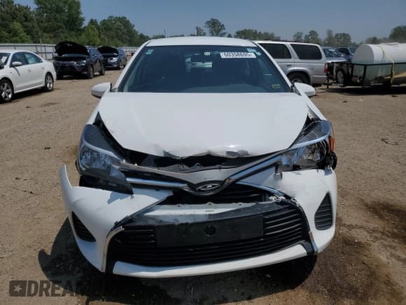 ✅ 2015 Toyota Yaris L • VIN: VNKJTUD32FA015598 • Lot: 60358695. Wystawiony na Copart z przebiegiem 138 865 mil. Bezpłatny archiwum sprzedaży aukcyjnych z USA i szczegółowy raport historii pojazdu na DreamBid. Zdjęcie 5.