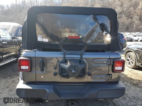 ✅ 2021 Jeep Wrangler Unlimited Sport • VIN: 1C4HJXDN0MW568542 • Lot: 61348635. Wystawiony na Copart z przebiegiem 32 007 mil. Bezpłatny archiwum sprzedaży aukcyjnych z USA i szczegółowy raport historii pojazdu na DreamBid. Zdjęcie 6.