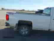 2015 Chevrolet Silverado 2500HD Work Truck с VIN 1GC2KUEG3FZ535277, выставлен на аукционе IAAI как лот 43406657 с пробегом 255 790 миль миль и . История ставок и продаж доступна на DreamBid. Изображение 18.