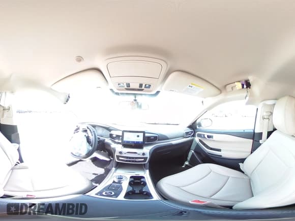 ✅ 2024 Ford Explorer XLT • VIN: 1FMSK8DH9RGA19664 • Lot: 58296695. Wystawiony na Copart z przebiegiem 14 568 mil. Bezpłatny archiwum sprzedaży aukcyjnych z USA i szczegółowy raport historii pojazdu na DreamBid. Zdjęcie 16.