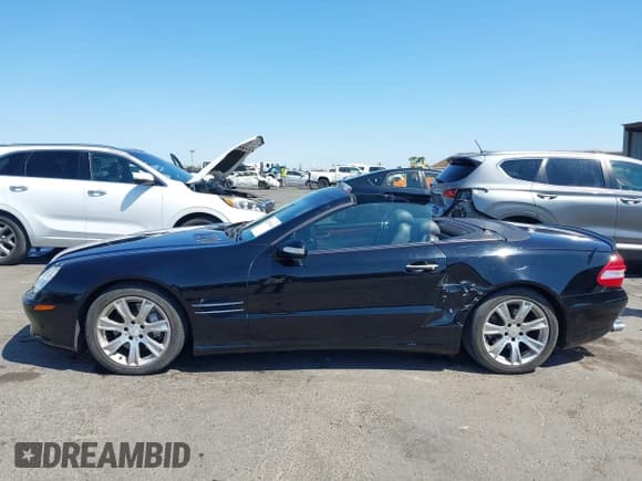 ✅ 2003 Mercedes-Benz SL 500 • VIN: WDBSK75F23F056076 • Lot: 42709424. Listed on IAAI with 93,834 mi. Free auction sales archive from the USA and detailed vehicle history report at DreamBid. Image 14.