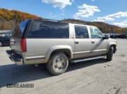 ✅ 1999 Chevrolet Suburban • VIN: 1GNFK16R5XJ507889 • Лот: 91557055. Опубликован ранее на Copart с пробегом 238 345 миль. Бесплатный доступ к архиву аукционных продаж из США и подробный отчёт об истории автомобиля на DreamBid. Изображение 3.