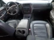 ✅ 2005 Ford Explorer Limited • VIN: 1FMDU75K05UA44083 • Лот: 81727664. Опубликован ранее на Copart с пробегом 236 912 миль. Бесплатный доступ к архиву аукционных продаж из США и подробный отчёт об истории автомобиля на DreamBid. Изображение 8.