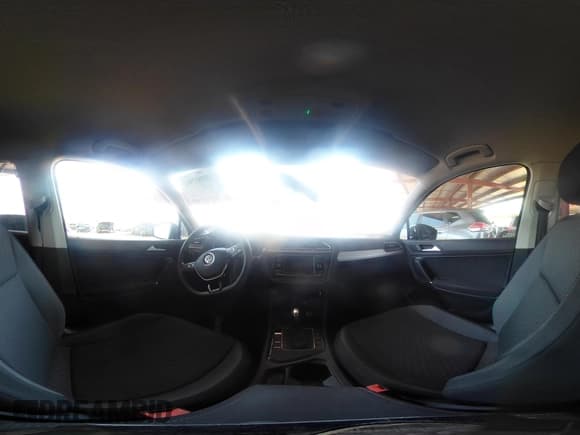 ✅ 2020 Volkswagen Tiguan S • VIN: 3VV1B7AX6LM150944 • Лот: 42980202. Опубликован ранее на IAAI с пробегом 48 564 миль. Бесплатный доступ к архиву аукционных продаж из США и подробный отчёт об истории автомобиля на DreamBid. Изображение 18.