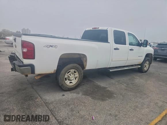 ✅ 2009 Chevrolet Silverado 2500HD LT • VIN: 1GCHK53K99F122213 • Lot: 95086785. Wystawiony na Copart z przebiegiem 149 689 mil. Bezpłatny archiwum sprzedaży aukcyjnych z USA i szczegółowy raport historii pojazdu na DreamBid. Zdjęcie 3.