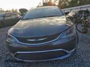 ✅ 2015 Chrysler 200 Limited • VIN: 1C3CCCAB1FN680920 • Lot: 94527425. Wystawiony na Copart z przebiegiem 133 261 mil. Bezpłatny archiwum sprzedaży aukcyjnych z USA i szczegółowy raport historii pojazdu na DreamBid. Zdjęcie 5.