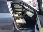 ✅ 2020 Land Rover Range Rover Velar R-Dynamic S • VIN: SALYK2EX1LA238705 • Lot: 42904375. Wystawiony na IAAI z przebiegiem 70 002 mil. Bezpłatny archiwum sprzedaży aukcyjnych z USA i szczegółowy raport historii pojazdu na DreamBid. Zdjęcie 5.