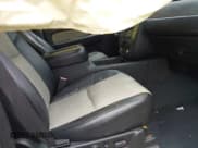 ✅ 2007 Chevrolet Suburban LT • VIN: 3GNFK163X7G275609 • Lot: 41934736. Listed on IAAI with 234,794 mi. Free auction sales archive from the USA and detailed vehicle history report at DreamBid. Image 5.