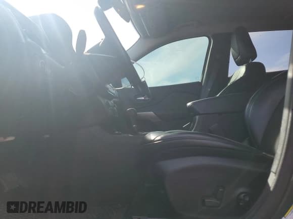 ✅ 2019 Jeep Cherokee Latitude Plus • VIN: 1C4PJMLBXKD140942 • Lot: 82192955. Wystawiony na Copart z przebiegiem 93 788 mil. Bezpłatny archiwum sprzedaży aukcyjnych z USA i szczegółowy raport historii pojazdu na DreamBid. Zdjęcie 7.