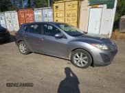 ✅ 2011 Mazda 3 GX • VIN: JM1BL1KF9B1374949 • Лот: 64721155. Опубликован ранее на Copart с пробегом 194 062 миль. Бесплатный доступ к архиву аукционных продаж из США и подробный отчёт об истории автомобиля на DreamBid. Изображение 4.