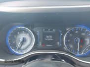 ✅ 2017 Chrysler Pacifica Touring L • VIN: 2C4RC1BG2HR593960 • Лот: 42602021. Опубликован ранее на IAAI с пробегом 135 359 миль. Бесплатный доступ к архиву аукционных продаж из США и подробный отчёт об истории автомобиля на DreamBid. Изображение 7.