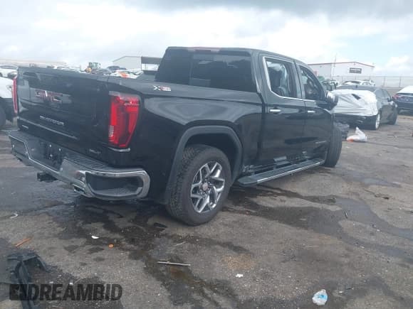 ✅ 2024 GMC Sierra 1500 SLT • VIN: 3GTUUDE88RG260117 • Лот: 42828038. Опубликован ранее на IAAI с пробегом Не указан. Бесплатный доступ к архиву аукционных продаж из США и подробный отчёт об истории автомобиля на DreamBid. Изображение 4.