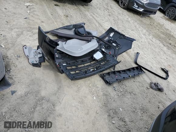 ✅ 2022 GMC Acadia SLT • VIN: 1GKKNML4XNZ150835 • Лот: 83952575. Опубликован ранее на Copart с пробегом 67 000 миль. Бесплатный доступ к архиву аукционных продаж из США и подробный отчёт об истории автомобиля на DreamBid. Изображение 13.