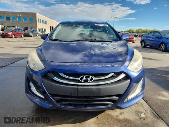 2013 Hyundai Elantra с VIN KMHD35LE4DU031145, выставлен на аукционе Copart как лот 86490975 с пробегом 155 573 миль миль и Списание • Salvage title. История ставок и продаж доступна на DreamBid. Изображение 5.