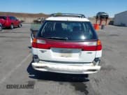 ✅ 2003 Subaru Legacy L • VIN: 4S3BH635637310659 • Lot: 42989750. Wystawiony na IAAI z przebiegiem 212 007 mil. Bezpłatny archiwum sprzedaży aukcyjnych z USA i szczegółowy raport historii pojazdu na DreamBid. Zdjęcie 6.