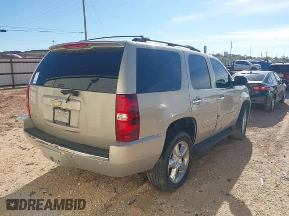 2011 Chevrolet Tahoe LTZ с VIN 1GNSKCE04BR116580, выставлен на аукционе IAAI как лот 43474183 с пробегом 183 144 миль миль и . История ставок и продаж доступна на DreamBid. Изображение 4.