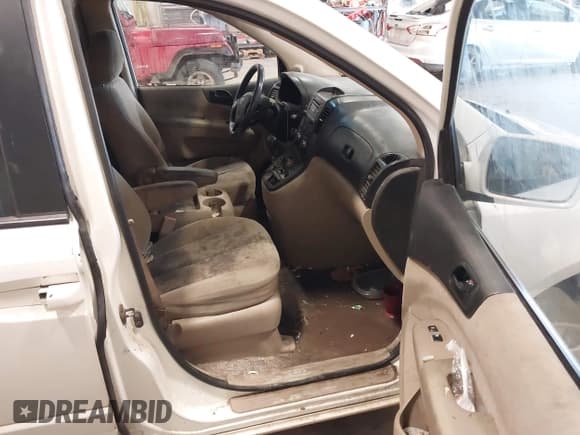 ✅ 2008 Kia Sedona • VIN: KNDMB133886248402 • Lot: 42271196. Listed on IAAI with 300,133 mi. Free auction sales archive from the USA and detailed vehicle history report at DreamBid. Image 5.