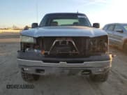 ✅ 2004 Chevrolet Silverado 1500 LS • VIN: 2GCEK13T641313236 • Lot: 81387004. Wystawiony na Copart z przebiegiem 189 694 mil. Bezpłatny archiwum sprzedaży aukcyjnych z USA i szczegółowy raport historii pojazdu na DreamBid. Zdjęcie 5.