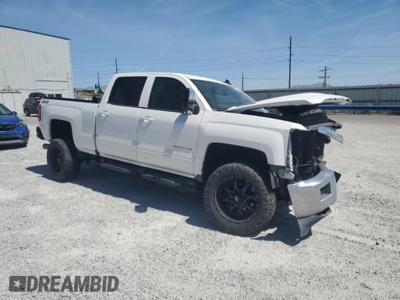 ✅ 2018 Chevrolet Silverado 2500HD LT • VIN: 1GC1KVEY6JF211826 • Lot: 62526005. Listed on Copart with 102,192 mi. Free auction sales archive from the USA and detailed vehicle history report at DreamBid. Image 4.