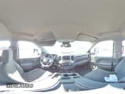 ✅ 2025 Chevrolet Silverado 2500HD Custom • VIN: 2GC4KME73S1185290 • Лот: 81719085. Опубликован ранее на Copart с пробегом 6 463 миль. Бесплатный доступ к архиву аукционных продаж из США и подробный отчёт об истории автомобиля на DreamBid. Изображение 14.