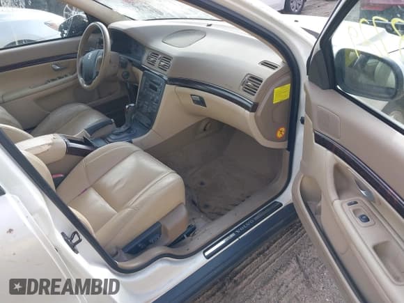 ✅ 2002 Volvo S80 • VIN: YV1TS91D221279505 • Lot: 41238729. Wystawiony na IAAI z przebiegiem Nie podano. Bezpłatny archiwum sprzedaży aukcyjnych z USA i szczegółowy raport historii pojazdu na DreamBid. Zdjęcie 5.