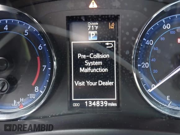 ✅ 2018 Toyota Corolla L • VIN: 5YFBURHE6JP813853 • Lot: 42360147. Listed on IAAI with 134,839 mi. Free auction sales archive from the USA and detailed vehicle history report at DreamBid. Image 16.