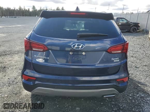 2017 Hyundai Santa Fe 2.4L с VIN 5XYZUDLB5HG421721, выставлен на аукционе Copart как лот 90214875 с пробегом 172 289 миль миль и На запчасти • Non repairable. История ставок и продаж доступна на DreamBid. Изображение 6.