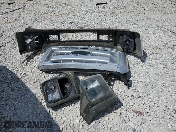 ✅ 2003 Ford F-250 XL • VIN: 1FTNW21P33ED86707 • Lot: 65751005. Listed on Copart with 256,439 mi. Free auction sales archive from the USA and detailed vehicle history report at DreamBid. Image 12.