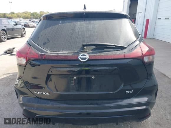 ✅ 2021 Nissan Kicks SV • VIN: 3N1CP5CV4ML504883 • Lot: 43353343. Wystawiony na IAAI z przebiegiem 107 316 mil. Bezpłatny archiwum sprzedaży aukcyjnych z USA i szczegółowy raport historii pojazdu na DreamBid. Zdjęcie 17.