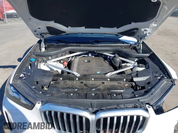 ✅ 2024 BMW X5 xDrive40i • VIN: 5UX23EU03R9T52973 • Лот: 43524700. Опубликован ранее на IAAI с пробегом 35 554 миль. Бесплатный доступ к архиву аукционных продаж из США и подробный отчёт об истории автомобиля на DreamBid. Изображение 10.