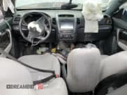 ✅ 2014 Kia Sorento SX Limited • VIN: 5XYKW4A71EG483395 • Lot: 66152265. Wystawiony na Copart z przebiegiem 152 047 mil. Bezpłatny archiwum sprzedaży aukcyjnych z USA i szczegółowy raport historii pojazdu na DreamBid. Zdjęcie 8.