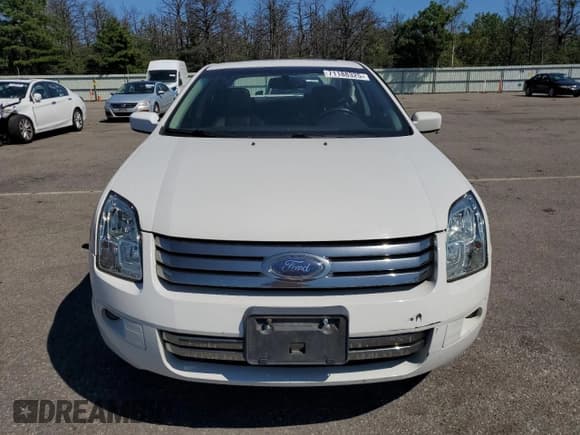 ✅ 2009 Ford Fusion SEL • VIN: 3FAHP08109R135431 • Lot: 71188325. Wystawiony na Copart z przebiegiem 145 232 mil. Bezpłatny archiwum sprzedaży aukcyjnych z USA i szczegółowy raport historii pojazdu na DreamBid. Zdjęcie 5.