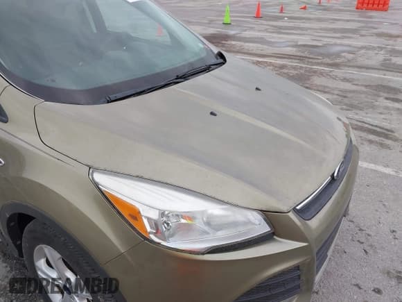 ✅ 2013 Ford Escape SE • VIN: 1FMCU0G91DUD85875 • Lot: 41987751. Listed on IAAI with 24,763 mi. Free auction sales archive from the USA and detailed vehicle history report at DreamBid. Image 6.