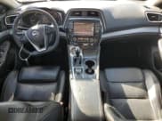 ✅ 2018 Nissan Maxima SL • VIN: 1N4AA6AP4JC397024 • Lot: 82642835. Wystawiony na Copart z przebiegiem 142 583 mil. Bezpłatny archiwum sprzedaży aukcyjnych z USA i szczegółowy raport historii pojazdu na DreamBid. Zdjęcie 8.