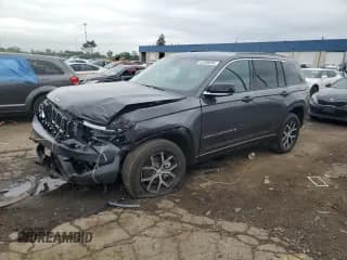 ✅ 2025 Jeep Grand Cherokee Limited • VIN: 1C4RJHBG3SC311890 • Лот: 61898285. Опубликован ранее на Copart с пробегом 1 935 миль. Бесплатный доступ к архиву аукционных продаж из США и подробный отчёт об истории автомобиля на DreamBid. Изображение 1.