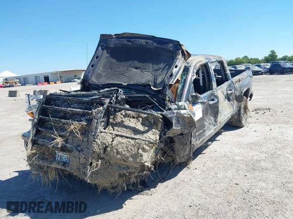 ✅ 2016 GMC Sierra 2500HD Denali • VIN: 1GT12UE8XGF168160 • Лот: 42772901. Опубликован ранее на IAAI с пробегом Не указан. Бесплатный доступ к архиву аукционных продаж из США и подробный отчёт об истории автомобиля на DreamBid. Изображение 6.