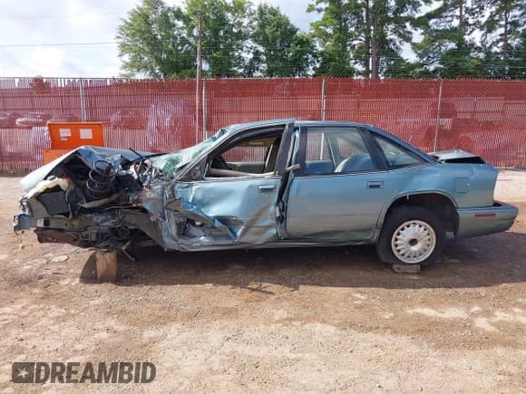 ✅ 1996 Buick Regal Custom • VIN: 2G4WB52K2T1423778 • Lot: 42754271. Listed on IAAI with 132,339 mi. Free auction sales archive from the USA and detailed vehicle history report at DreamBid. Image 14.