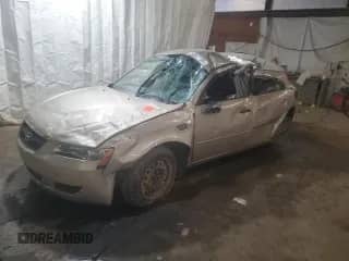 2006 Hyundai Sonata GL z VIN KMHET46C26A112724, wystawiony jako Copart lot #60867705 z przebiegiem Nie podano mil oraz Szkoda całkowita • Salvage title. Historia ofert i sprzedaży dostępna na DreamBid. Obrazek 1.