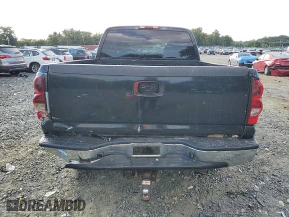 ✅ 2004 Chevrolet Silverado 1500 Z71 • VIN: 1GCEK19T04E386592 • Lot: 68669734. Wystawiony na Copart z przebiegiem 188 404 mil mil. Skorzystaj z bezpłatnego archiwum sprzedaży aukcyjnych z USA i zobacz szczegółowy raport historii pojazdu na DreamBid. Zdjęcie 6.