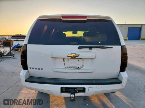 2007 Chevrolet Tahoe LS with VIN 1GNFC13C17R354832, listed as a Copart auction lot 82367185 with 234,396 mi miles and Salvage title. Bid and sale history available at DreamBid. Image 6.