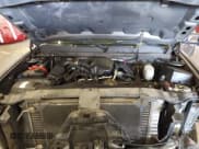 ✅ 2008 Chevrolet Silverado 2500HD 1LT • VIN: 1GCHK29698E176379 • Lot: 41808600. Wystawiony na IAAI z przebiegiem 182 610 mil. Bezpłatny archiwum sprzedaży aukcyjnych z USA i szczegółowy raport historii pojazdu na DreamBid. Zdjęcie 10.