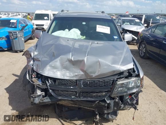 ✅ 2017 Dodge Journey Crossroad Plus • VIN: 3C4PDCGB7HT617499 • Лот: 42531173. Опубликован ранее на IAAI с пробегом 176 182 миль. Бесплатный доступ к архиву аукционных продаж из США и подробный отчёт об истории автомобиля на DreamBid. Изображение 12.