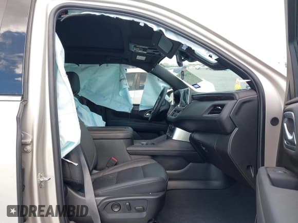 ✅ 2024 Chevrolet Suburban LT • VIN: 1GNSCCKD6RR313961 • Лот: 43399768. Опубликован ранее на IAAI с пробегом 28 530 миль. Бесплатный доступ к архиву аукционных продаж из США и подробный отчёт об истории автомобиля на DreamBid. Изображение 5.