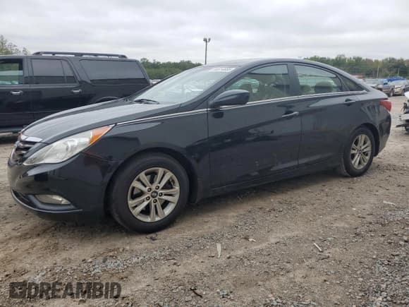 ✅ 2013 Hyundai Sonata GLS • VIN: 5NPEB4AC3DH631169 • Лот: 84614885. Опубликован ранее на Copart с пробегом 107 626 миль. Бесплатный доступ к архиву аукционных продаж из США и подробный отчёт об истории автомобиля на DreamBid. Изображение 1.